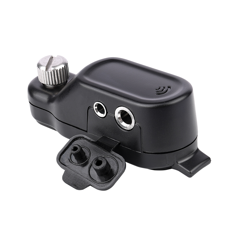 Adaptér pro připojení audio příslušenství pro DP1400 k vysílačkám R7