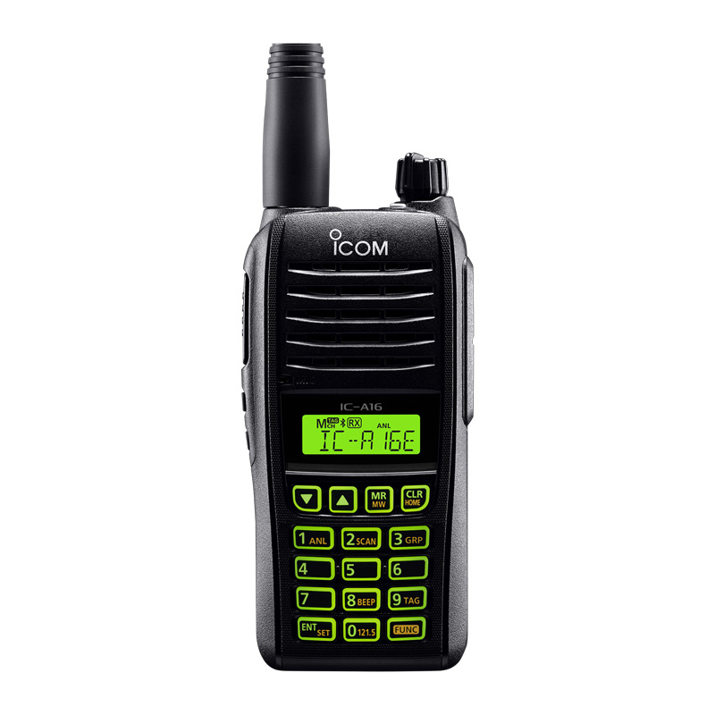 Letecká vysílačka Icom IC-A16 - svítící displej